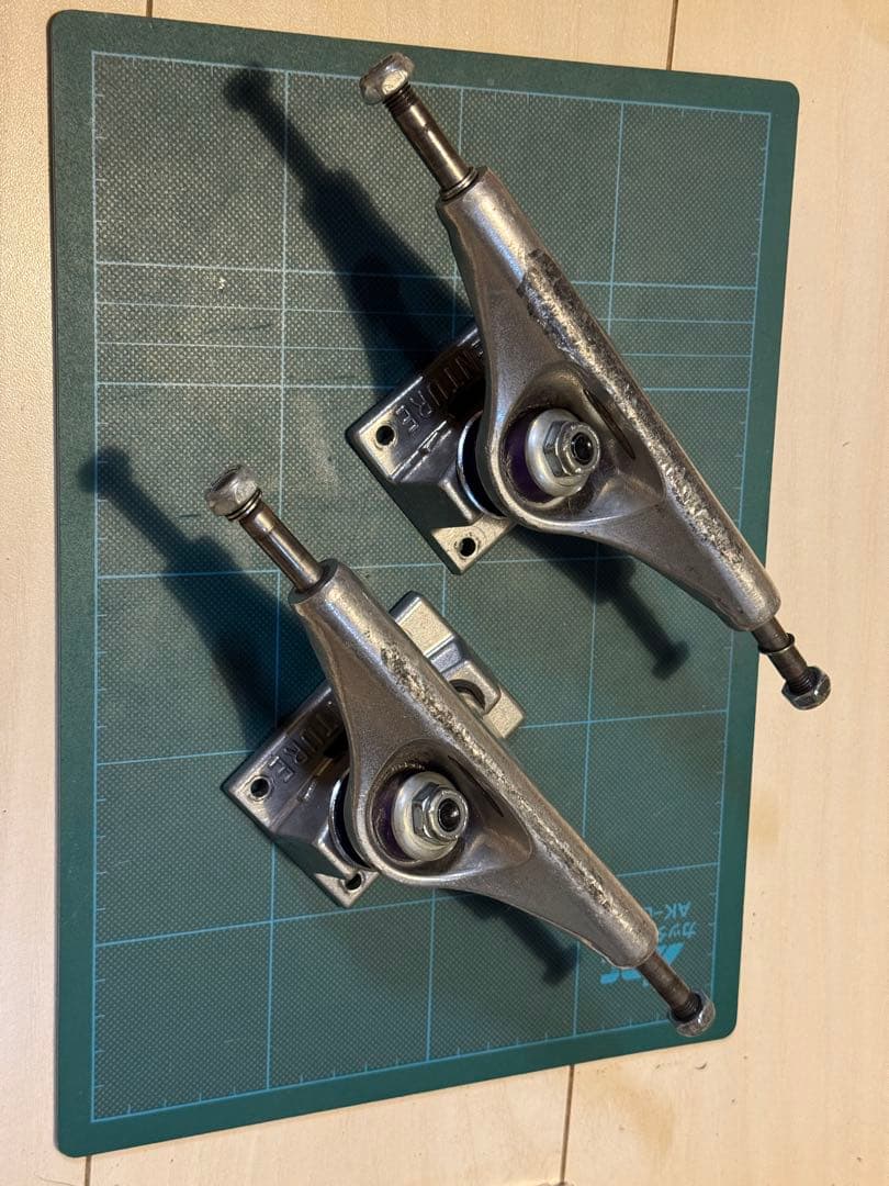 ベンチャー トラック 5.6 スケボー