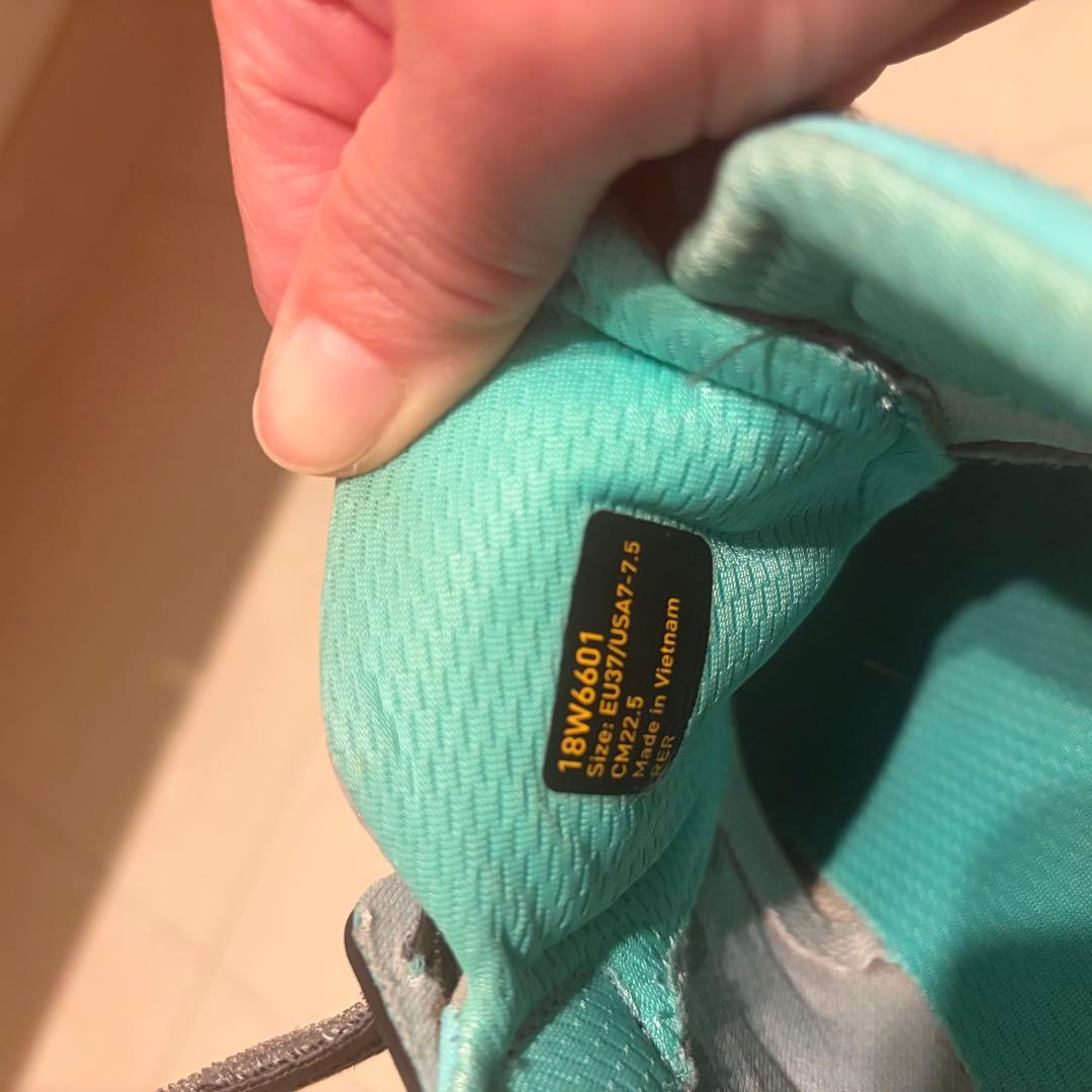 Vibram FiveFingers US 7-7.5 レディース　22.5cm