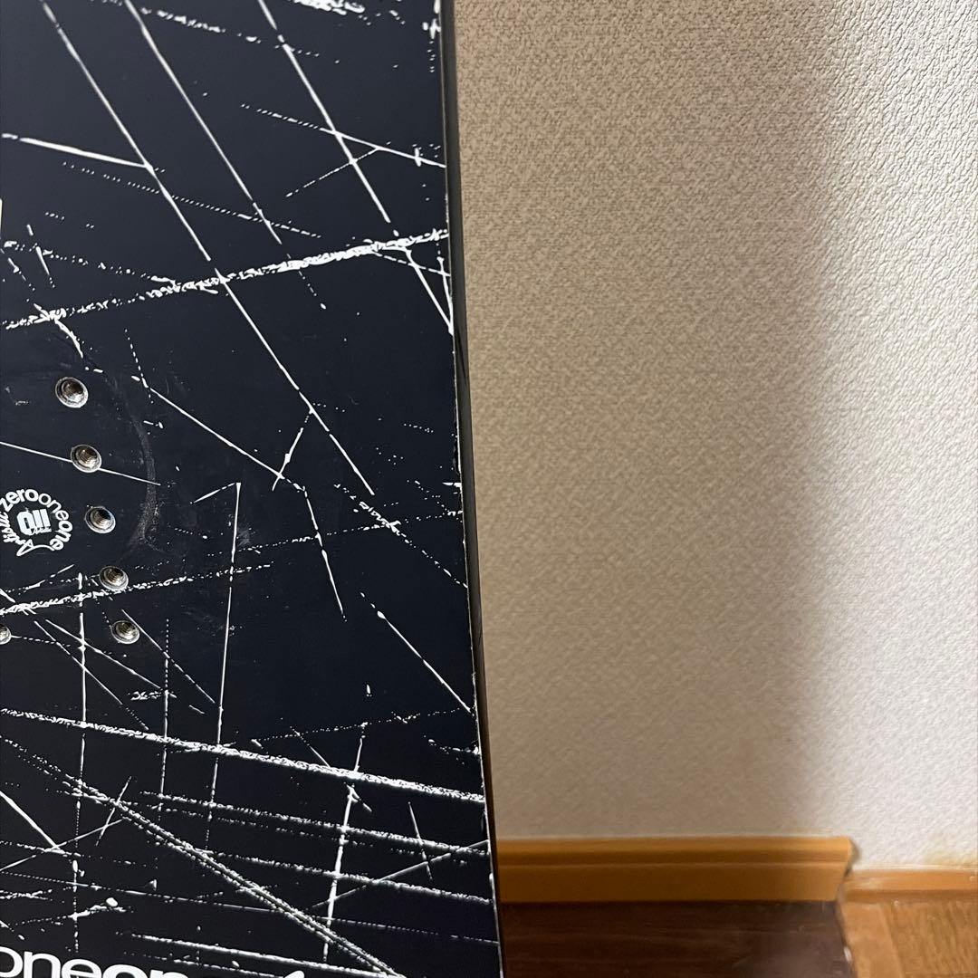 011 artistic ZERO 148 スノーボード板