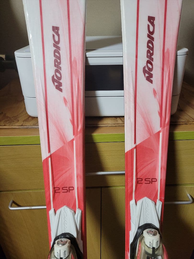 スキー板　NORDICA　144