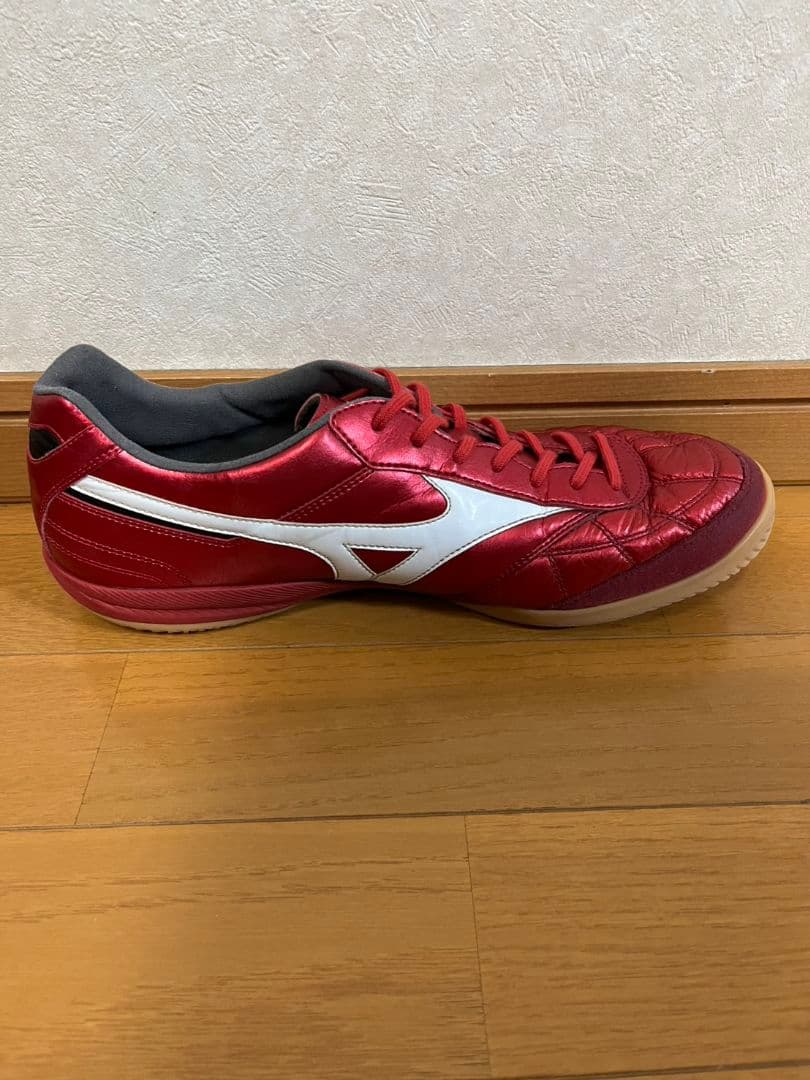 八幡屋ミズノモレリアフットサルシューズ赤限定カラー！27.5cm！