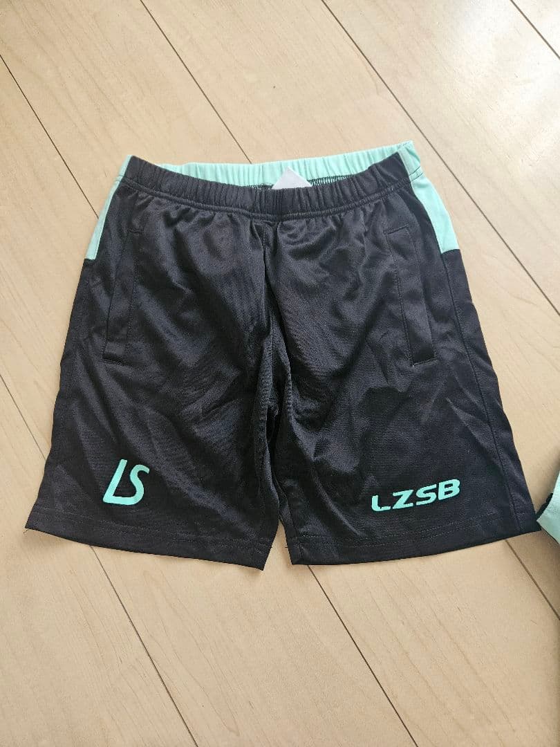 LUZeSOMBRA ルースイソンブラ 140 サッカーウエア　 まとめ売り