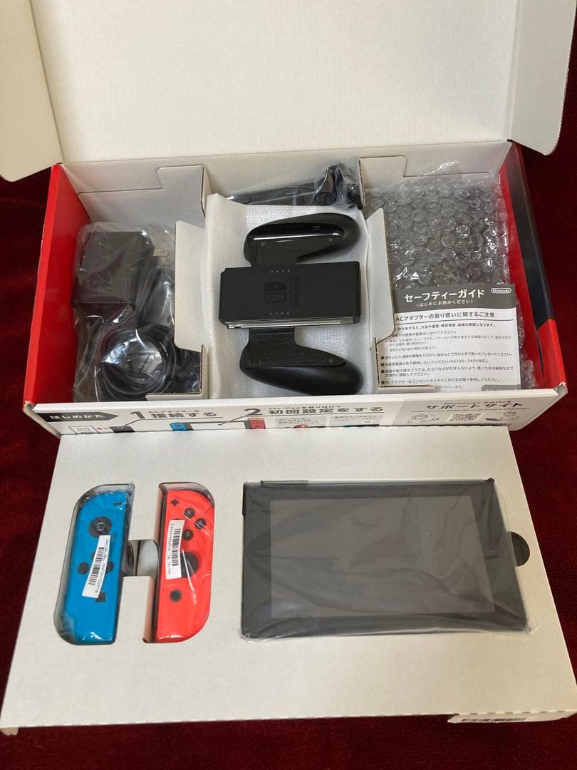 Nintendo Switch 本体（青/赤）　(付属品完備) 箱あり