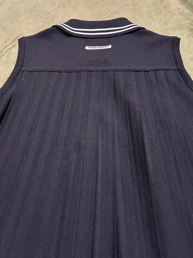 PEARLY GATES バックプリーツニットシャツ　未使用