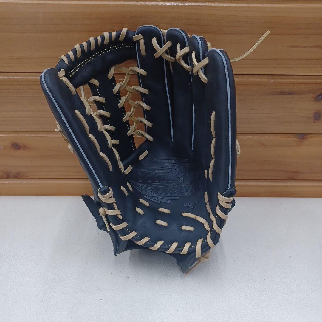 Mizuno 軟式グローブ ブラック/クリーム　外野手向きモデル