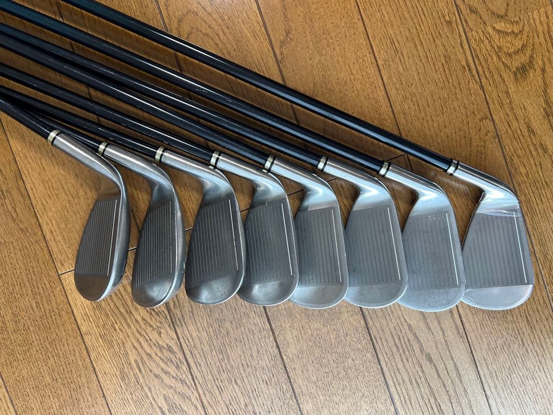 XXIO ゴルフクラブアイアン8本、1W1本 i5のみ未開封未使用　MP400