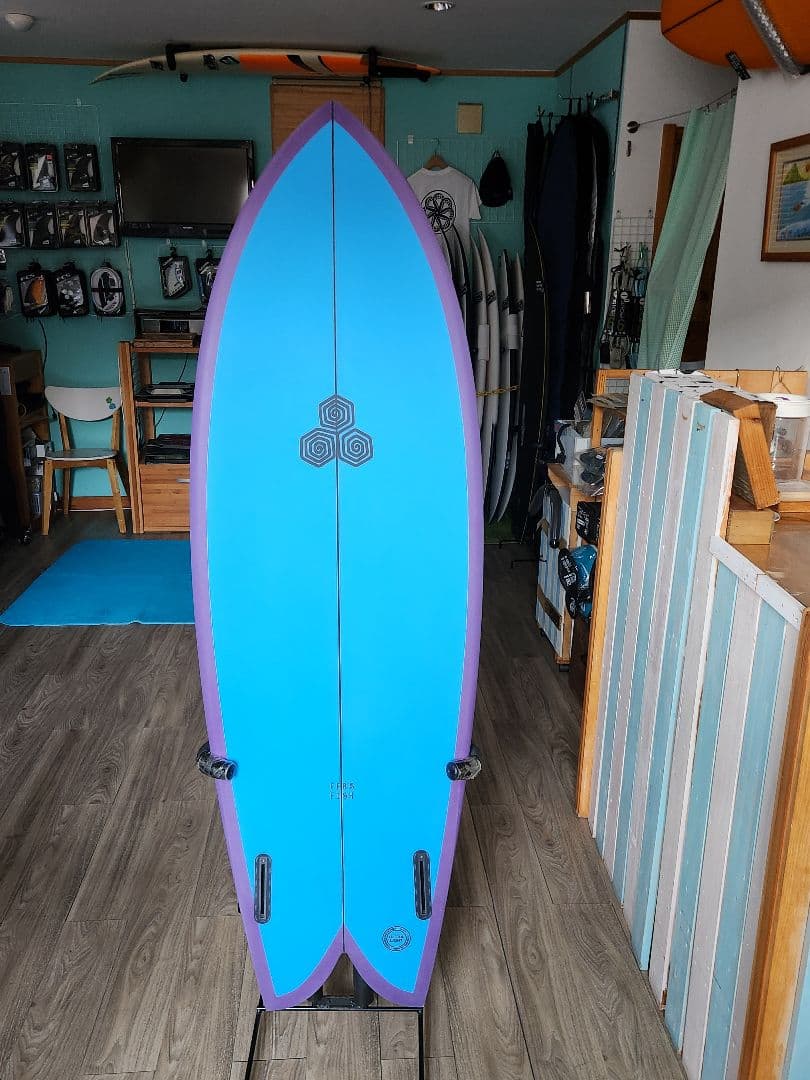 新品送込　アルメリック 5.7 Feb's Fish 青スプ紫レール　A2644