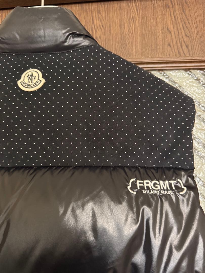 ヨ*シ様 MONCLER GENIUS × FRAGMENT ダウンベスト 黒