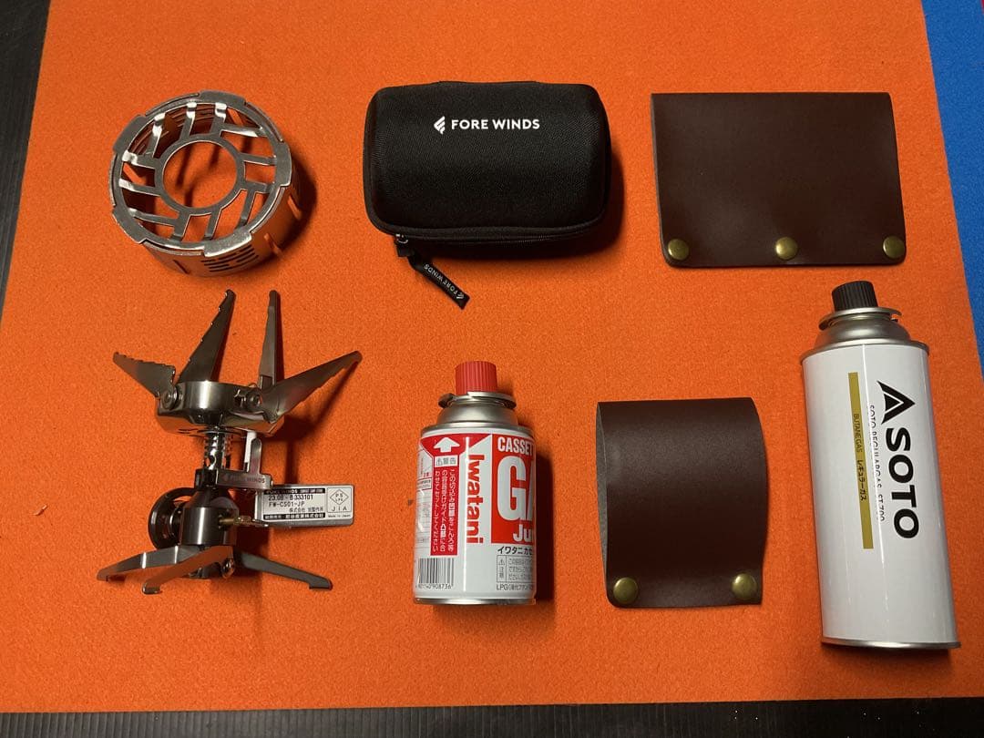 Iwatani FORE WINDSコンパクトキャンプストーブ五徳・CB缶2本付