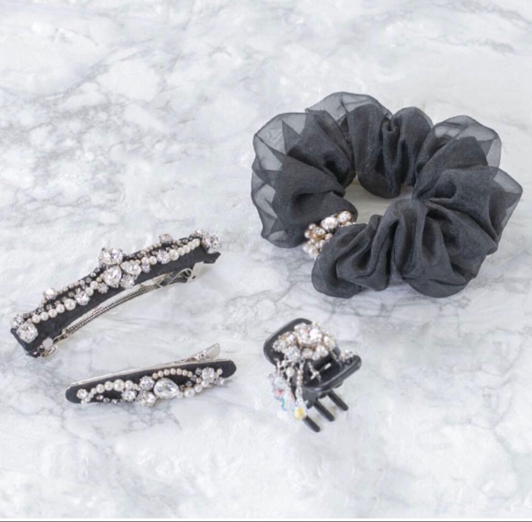 881【卒業式＊入学式＊結婚式】レア入手困難／新品未使用／完売パールクリッピーズ