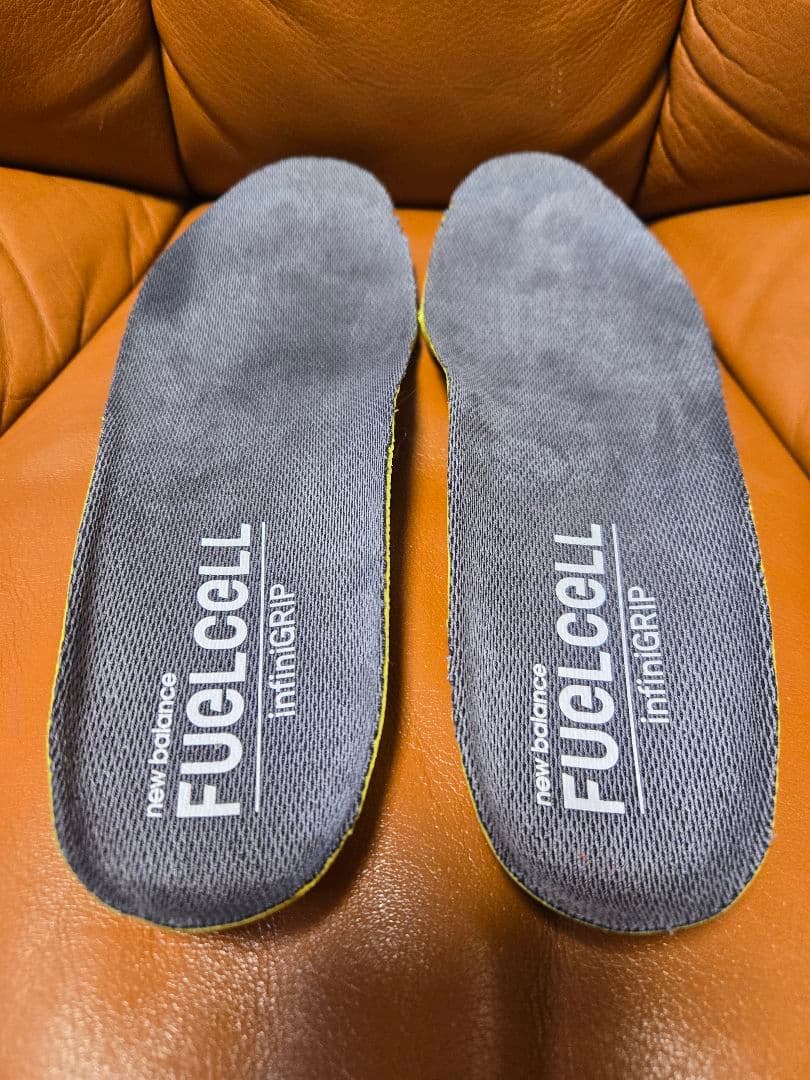 ニューバランス　スパイクレスシューズ　BOA ゴルフシューズ　25cm