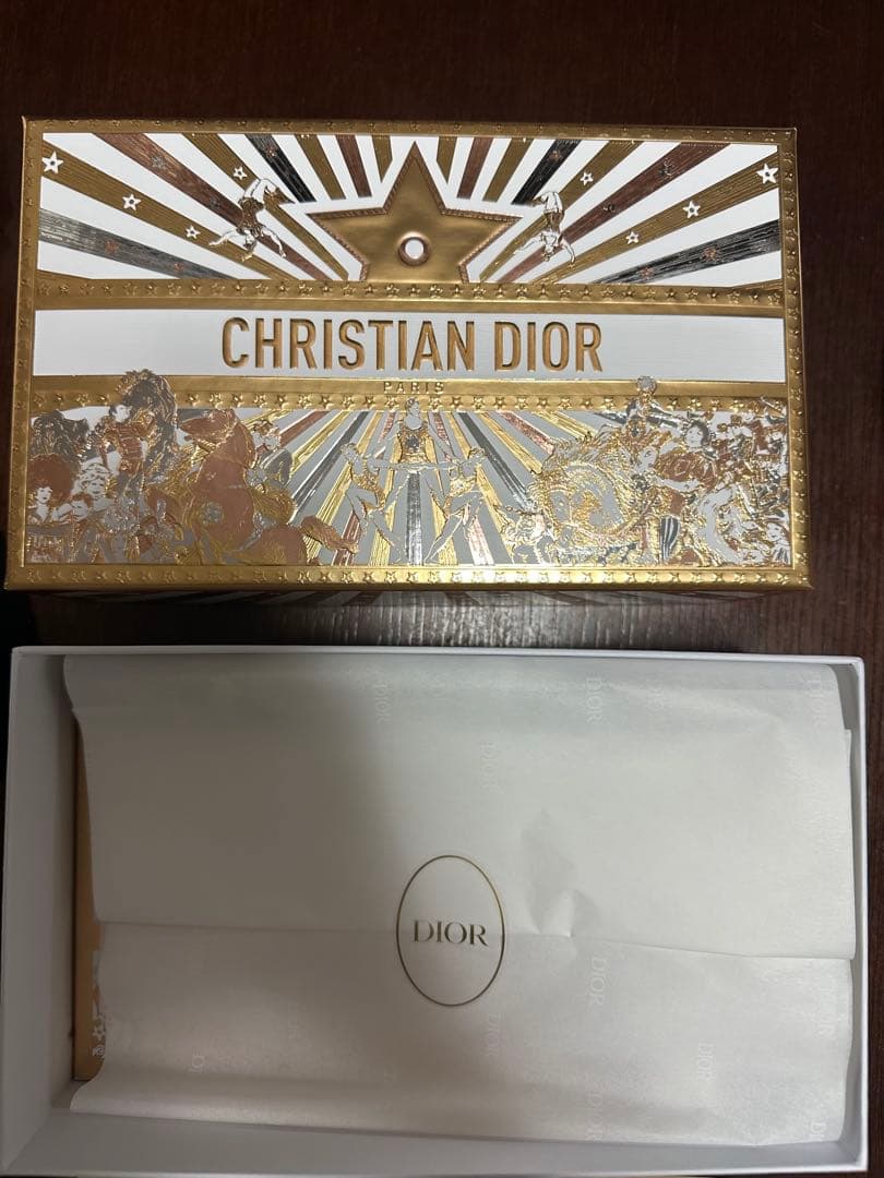 DIOR クチュール マルチユース パレット ホリデーコレクション2025限定品