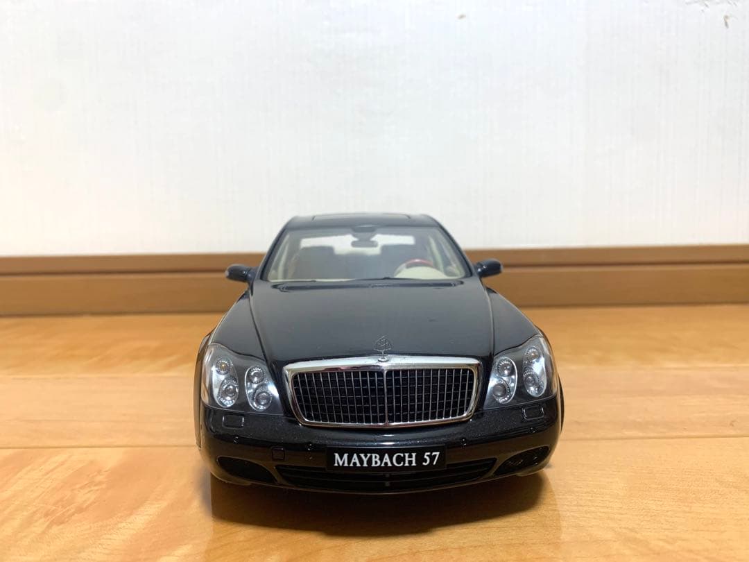 Ryuu。MAYBACH 2台セットミニカー 1:18