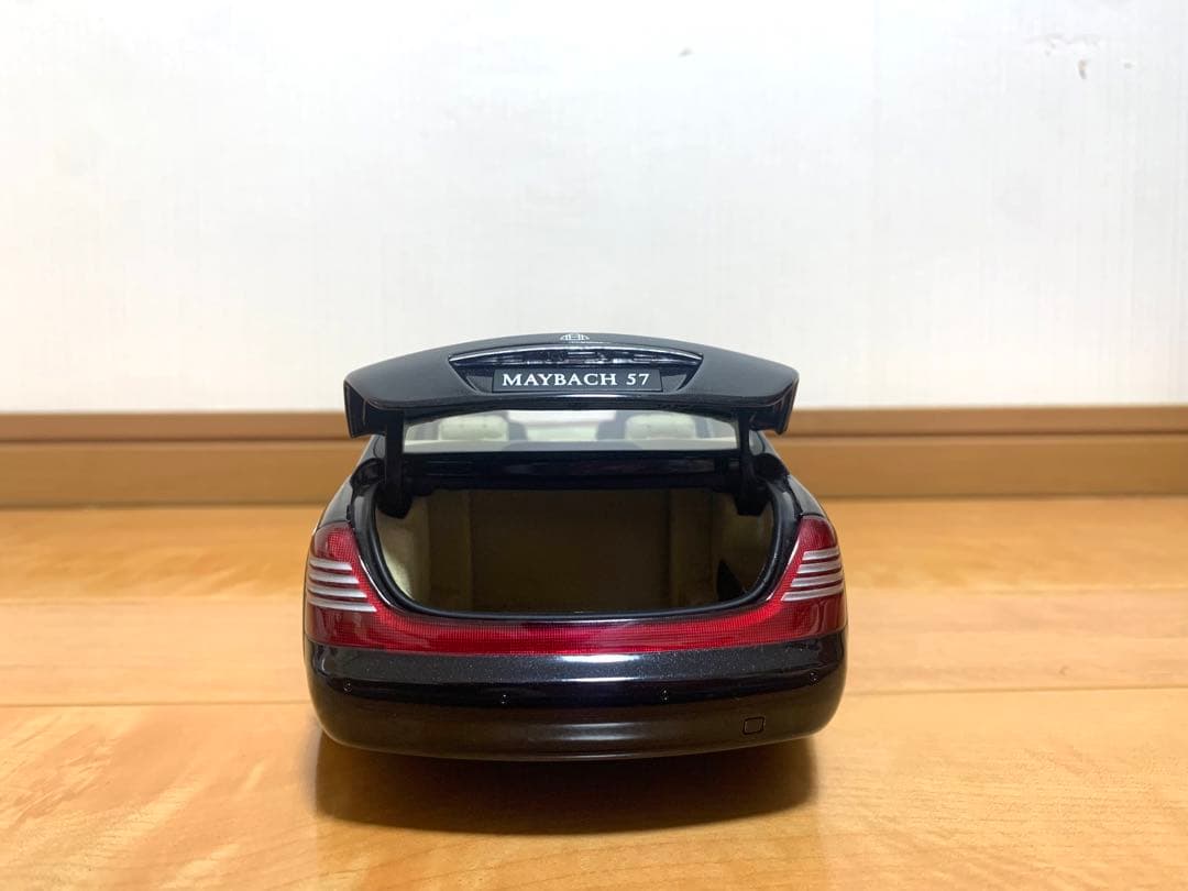 Ryuu。MAYBACH 2台セットミニカー 1:18