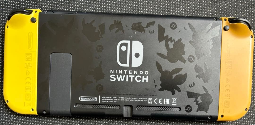 Nintendo Switch 本体 イーブイ ピカチュウ　スイッチ　ピカブイ