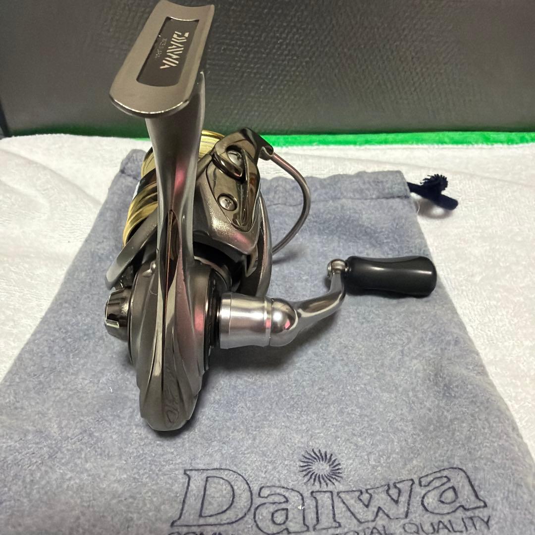 DAIWA LUVIAS 2506Hスピニングリール スピニングリールラストです