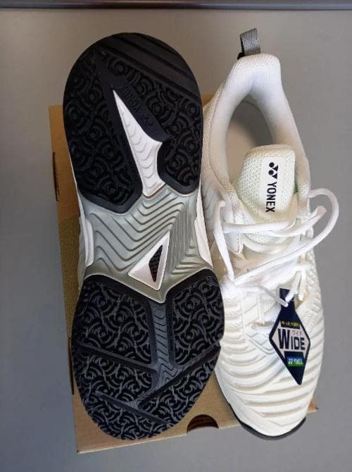 新品未使用☆テニスシューズ ソニケージ3ワイドGC　SHTS3WGC　白　28㎝