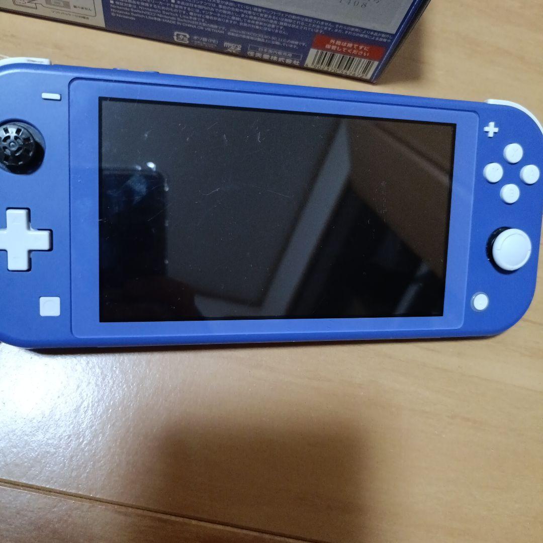 Nintendo Switch Lite 青　左Joy-Conカバーなし