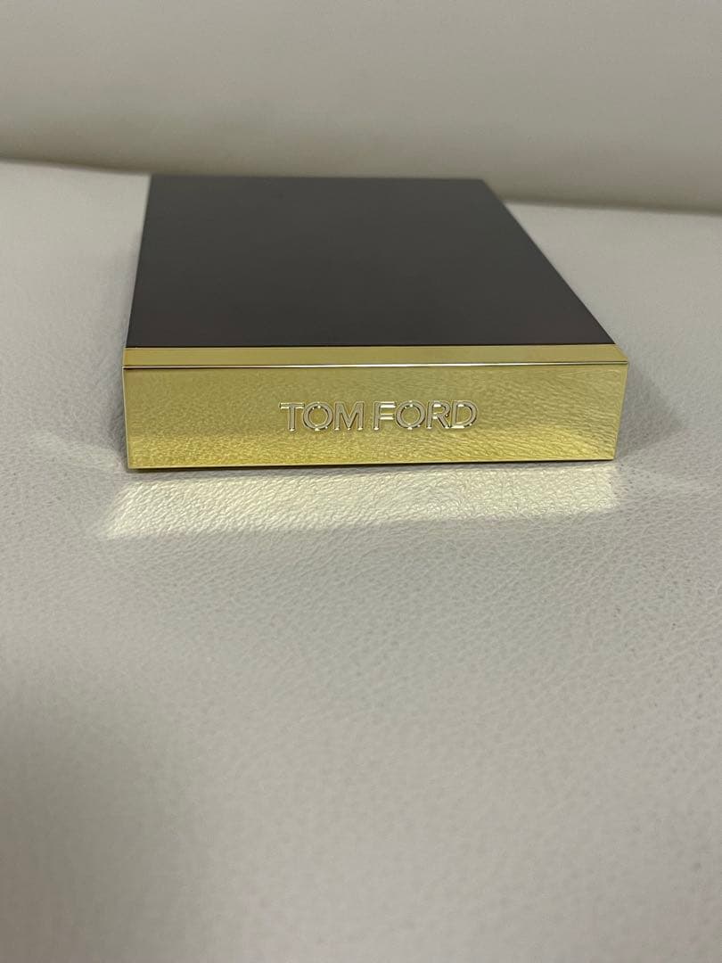 TOM FORD アイカラークォード 28デイドリーム