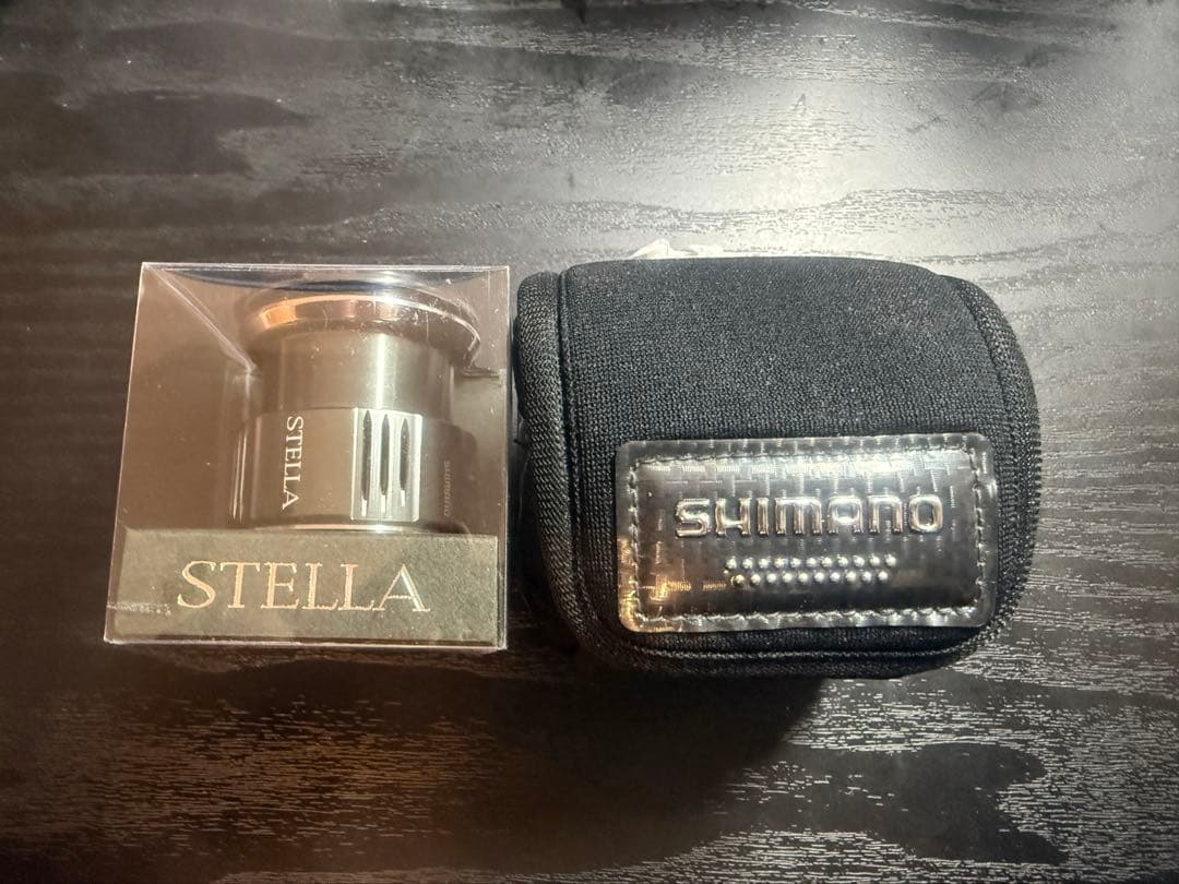 22ステラ　C2500SXG スプール　ネオプレーンケース付