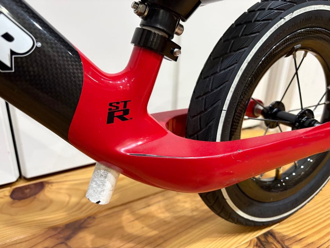STRIDER ST-R 12インチ レッド　カーボン　完成品