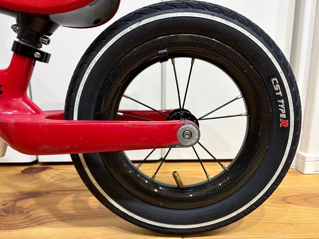 STRIDER ST-R 12インチ レッド　カーボン　完成品