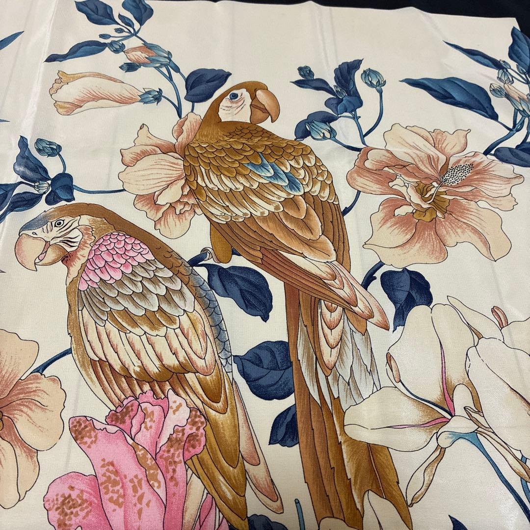 Christian Dior シルク　スカーフ 大判　総柄　花柄　鳥　イタリア製