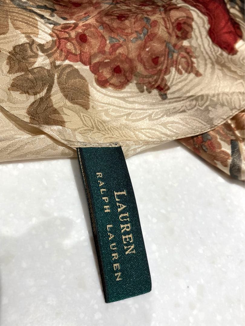 新品未使用　ローレンラルフローレン シルク　スカーフ　大判　総柄　花柄　RLL