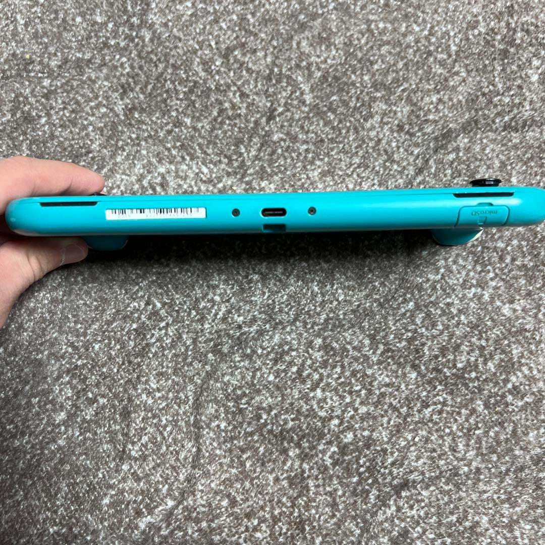 Nintendo Switch Nintendo switch right