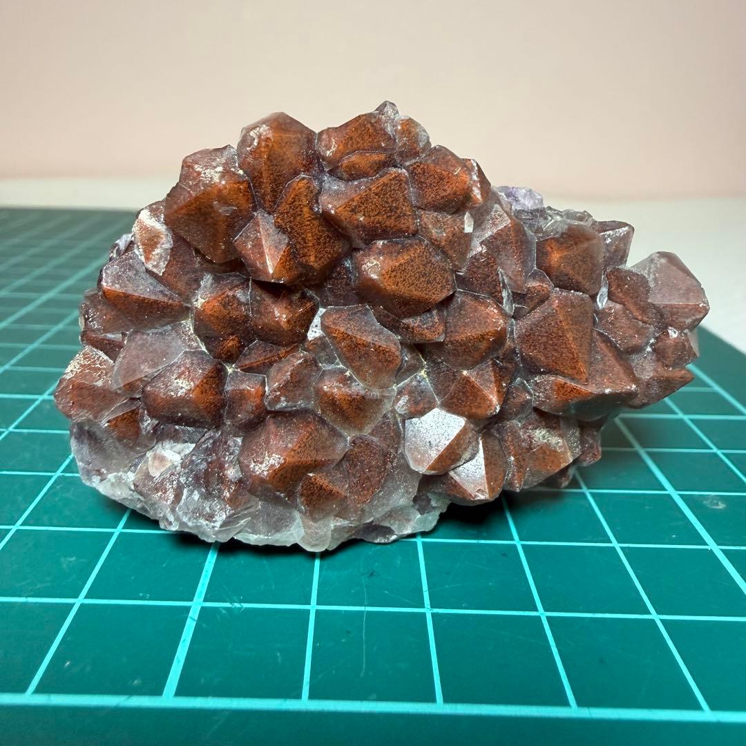 ブラジル産　オーラライト23 クラスター 86g 自立レッドキャップアメシスト③