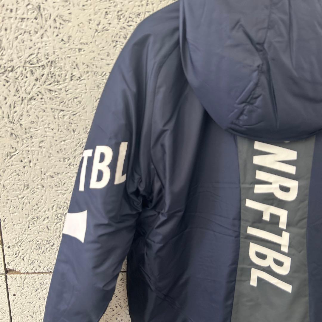 ボネーラフード付きネイビー ハーフコート