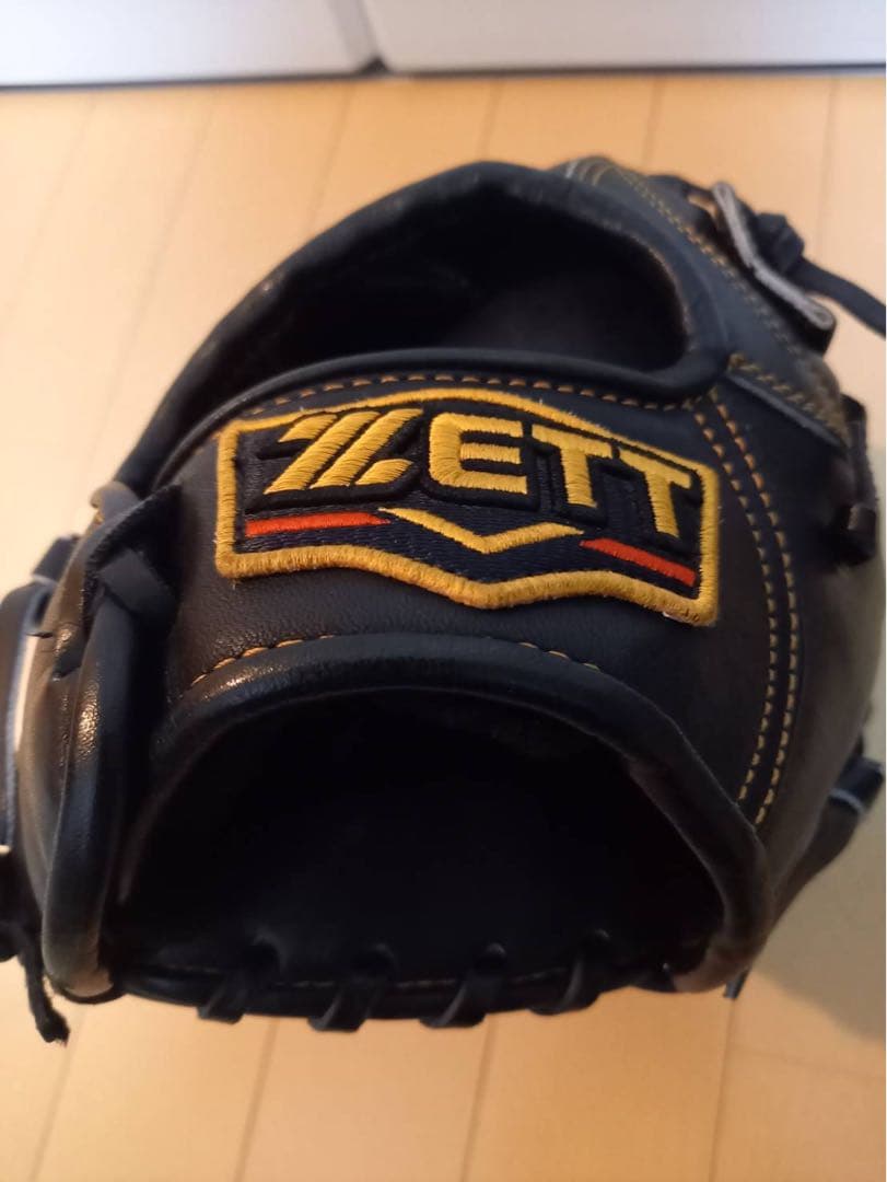 ZETT 軟式用グローブ 右利き 外野用(プロステータス)