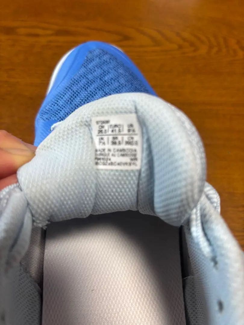 ASICS バドミントンシューズ 青　26㎝