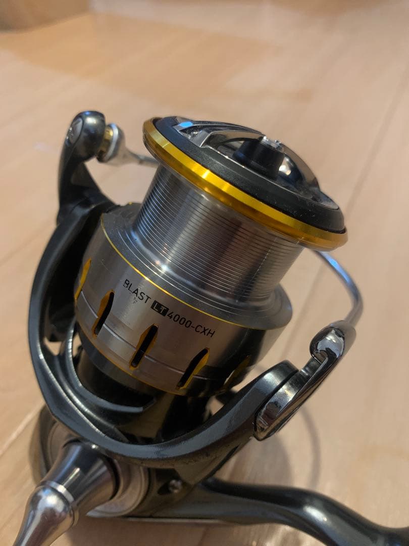 DAIWA BLAST LT4000-CXH スピニングリール