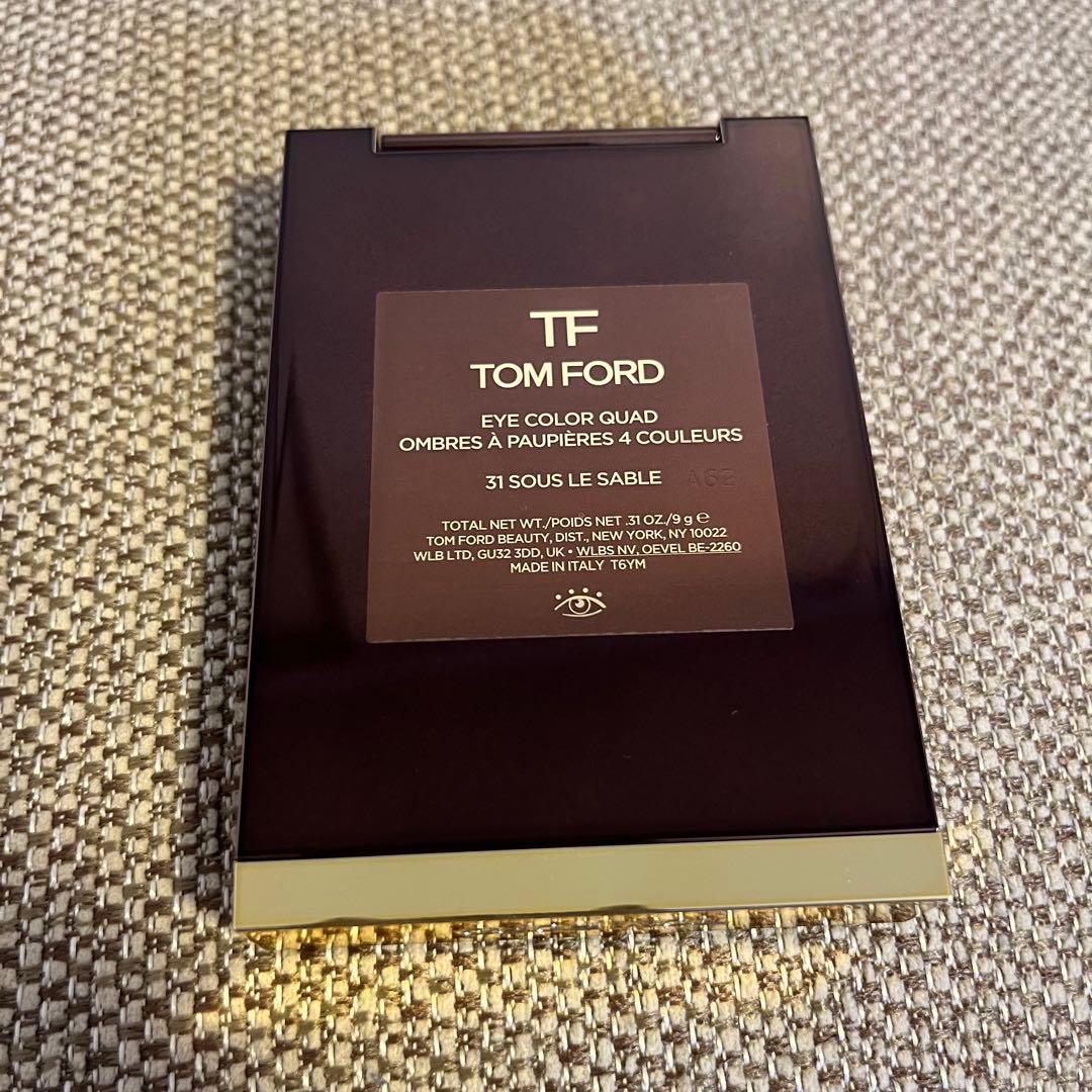 トムフォード アイシャドウ　アイカラークォード31 SOUS LE SABLE