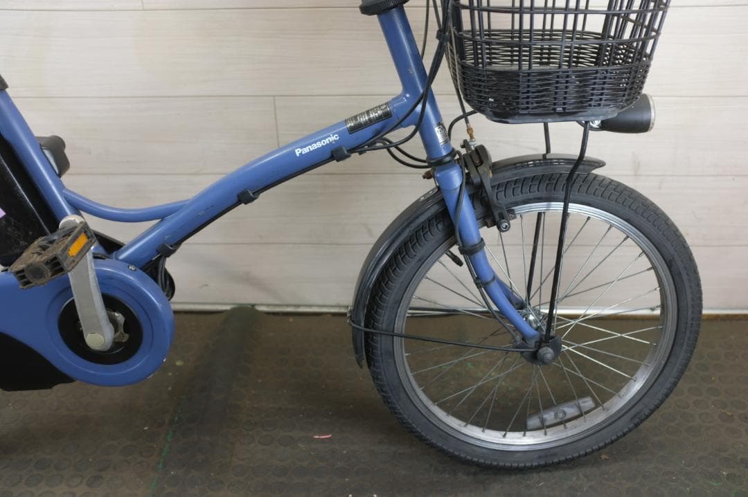 カズ )パナソニック 　20インチ　3段　12Ah（5点灯）充電器あり