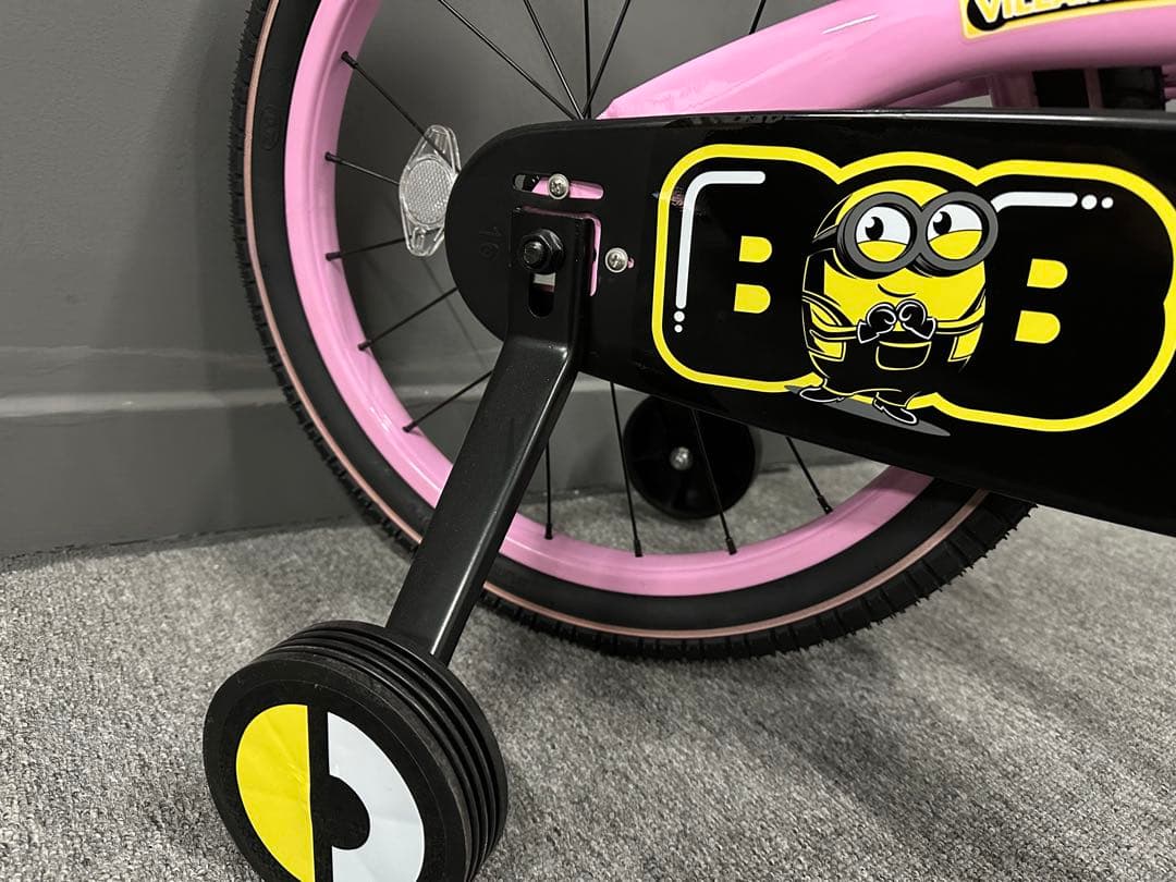 【新品・未使用】ミニオンズ 子供用自転車 18インチ 補助輪付き 正規デザイン