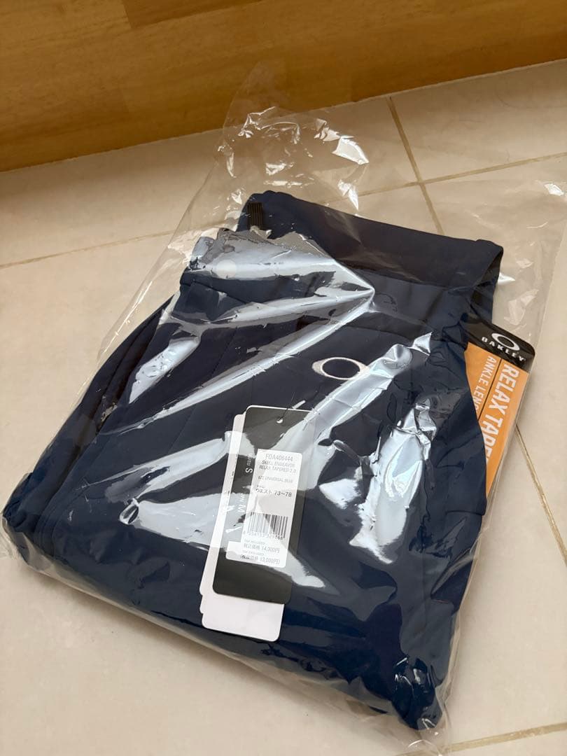 オークリーゴルフ　新品未使用 スカル エンデバーリラックステーパードパンツ2.0