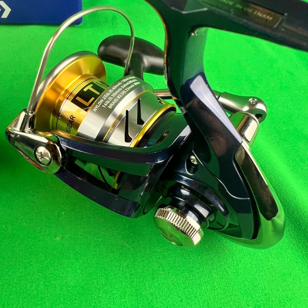 【未使用品】　DAIWA ダイワ 20クレストＬＴ 6000-Ｈ 2個まとめ