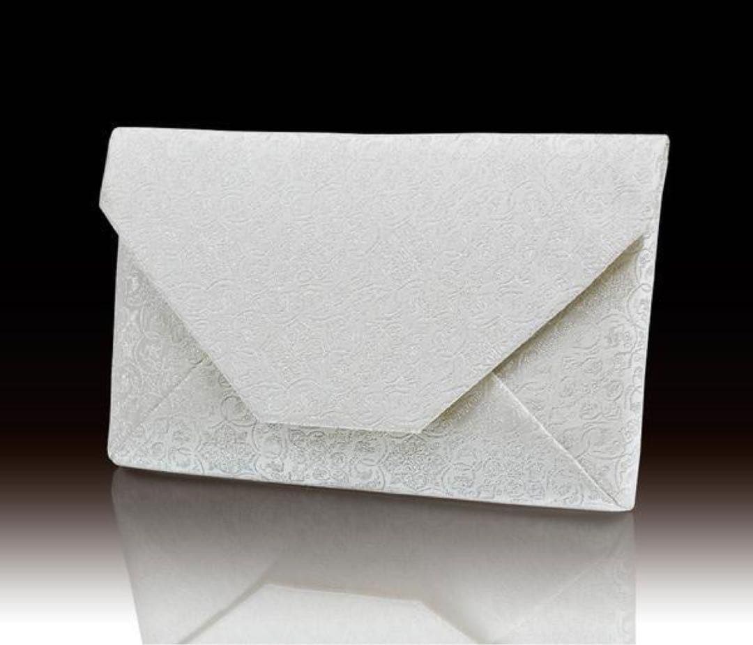 京都発　錦匠　龍村織物　/　数奇屋袋　葡萄唐草文錦（銀） ⭐️【日本製】【新品】⭐️