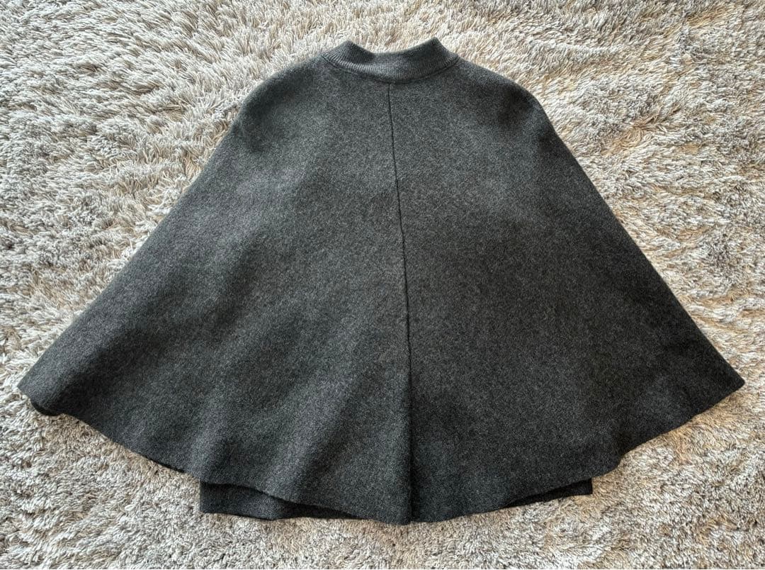 ZARA ニットケープコート　サイズS