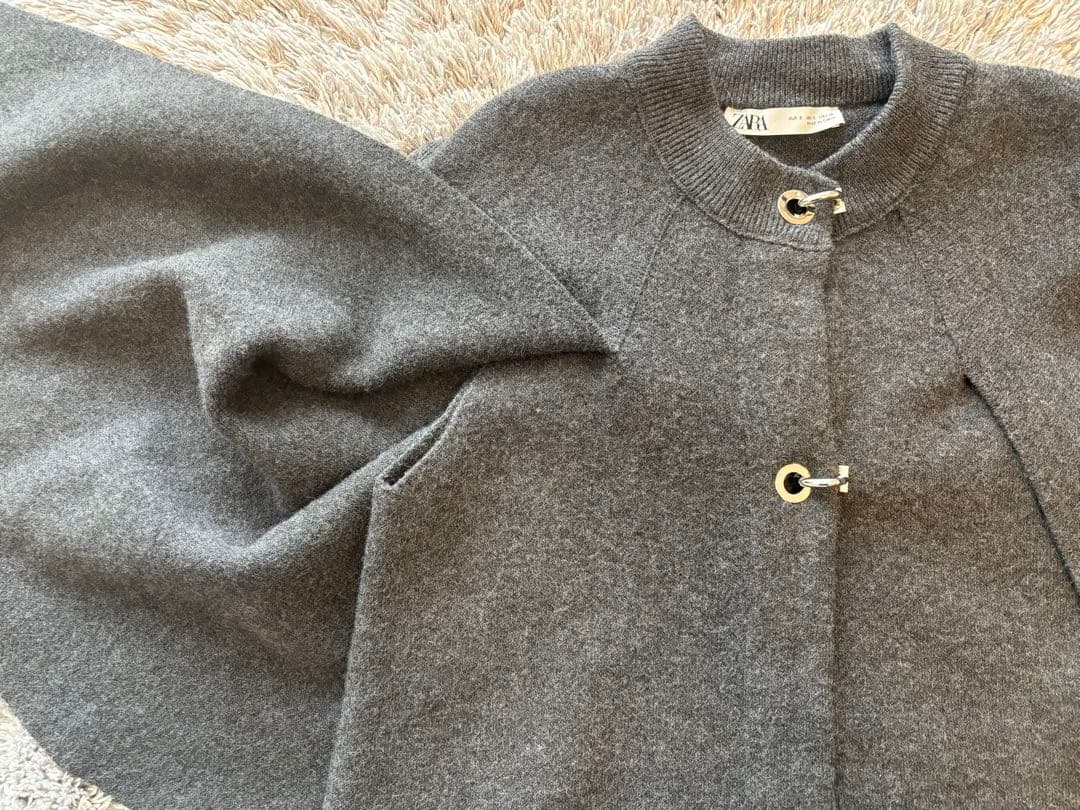 ZARA ニットケープコート　サイズS