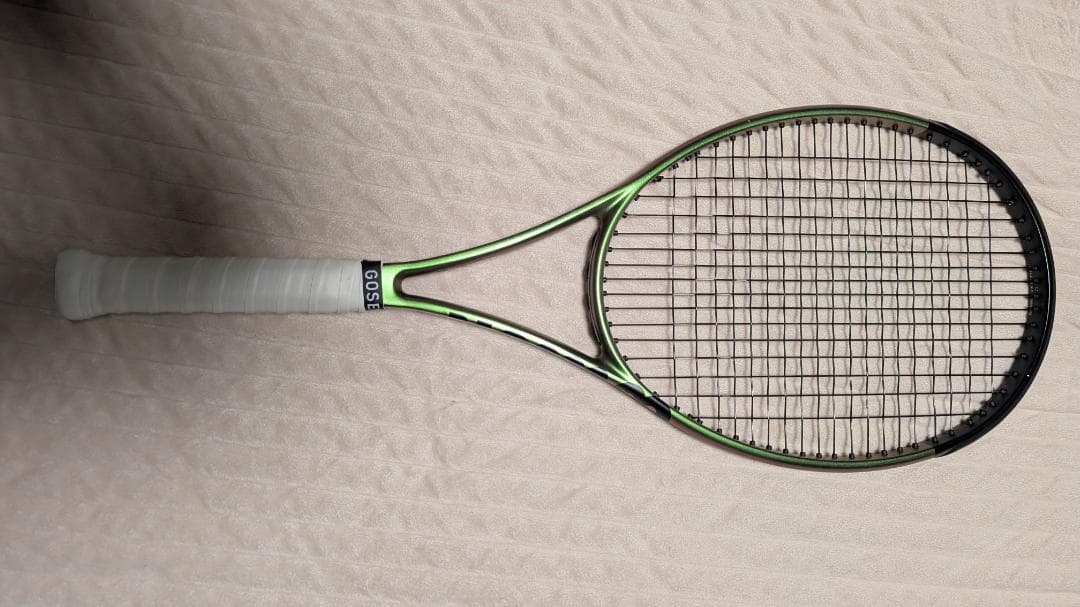 Wilson Blade V8 98 G2 305g テニスラケット