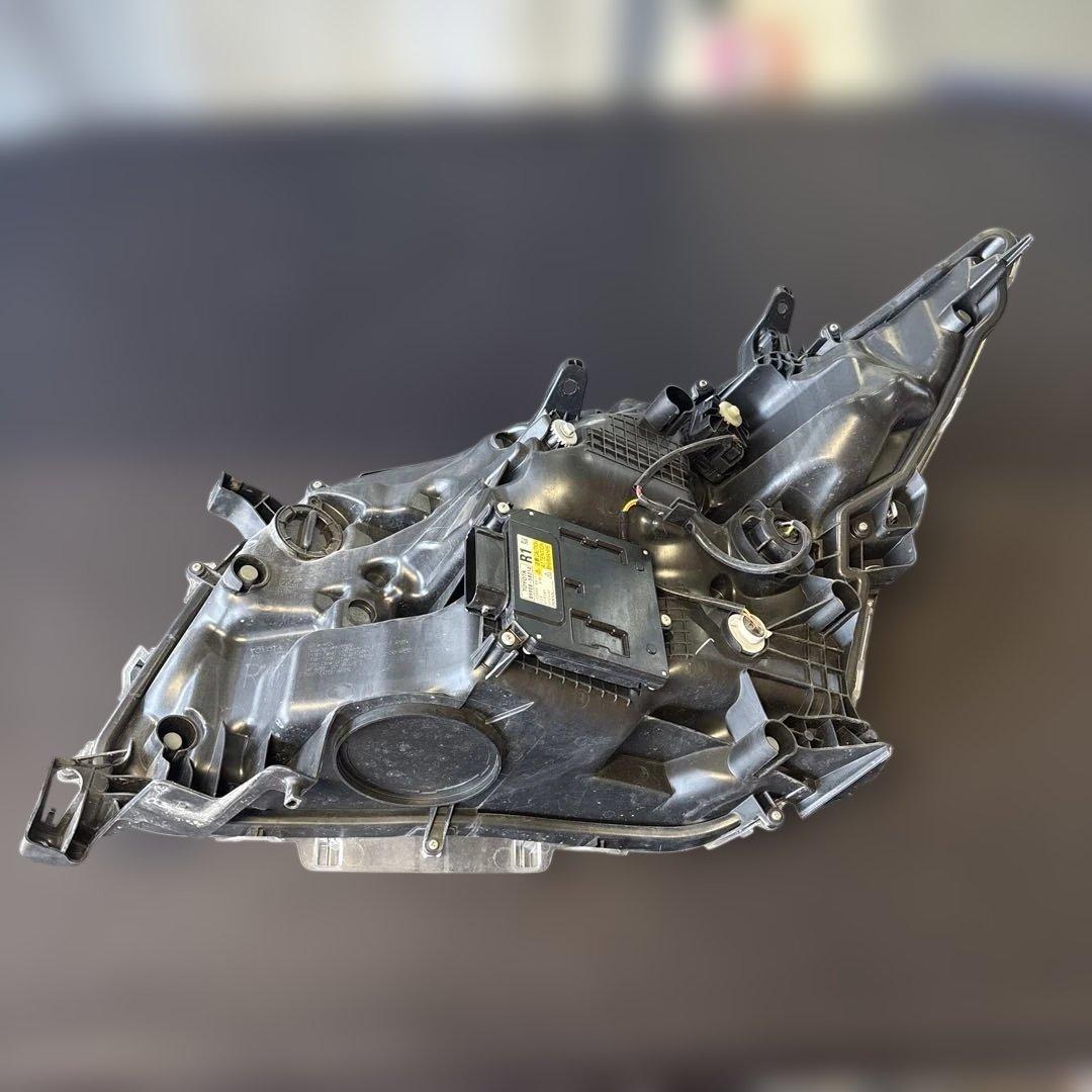 #1978 30ヴェルファイア　前期　ヘッドライト　右