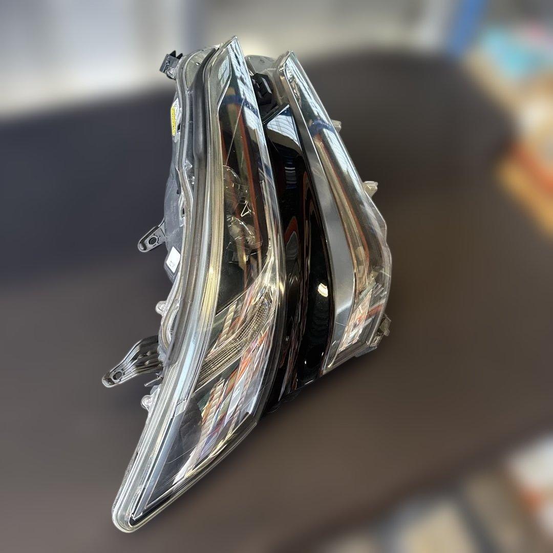 #1978 30ヴェルファイア　前期　ヘッドライト　右