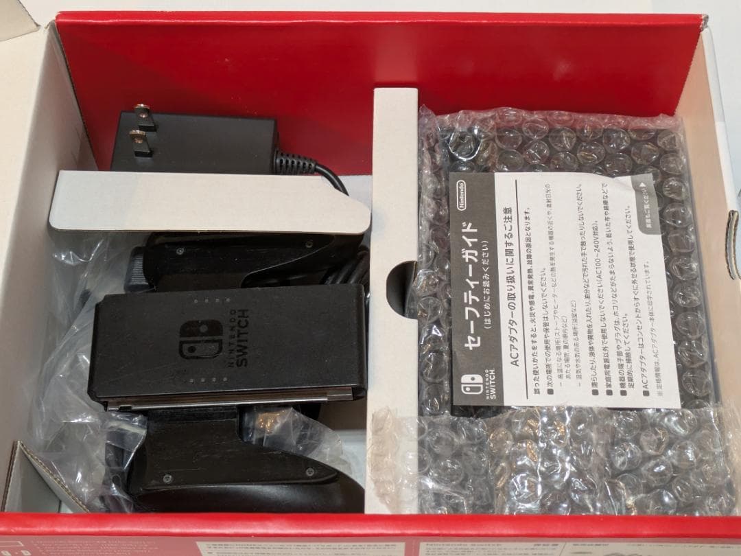 Nintendo Switch 本体（バッテリー強化版）初期化/動作確認済