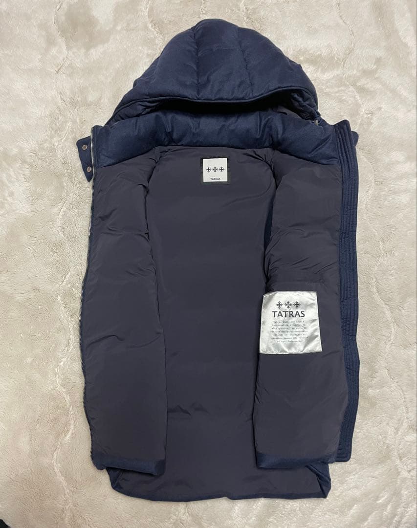 TATRAS ウールシルク　ネイビーダウンベスト