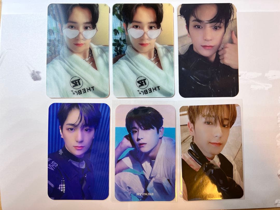 ヒョンジェ トレカ アクスタ セット(3ページまであります)