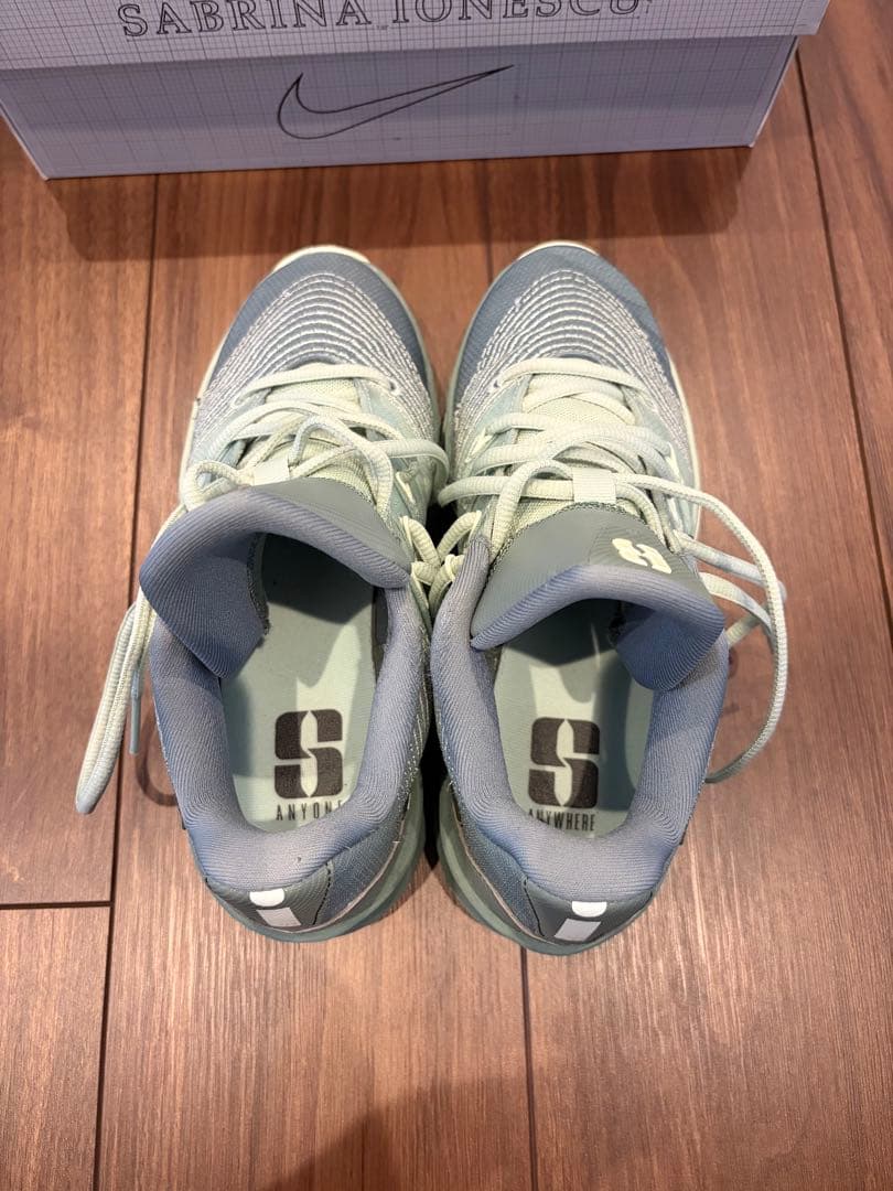 Nike Sabrina バスケットシューズ グレー ナイキ サブリナ バスケ