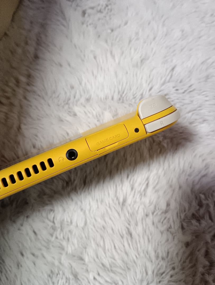 d*2様 ジャンク品 Nintendo Switch Lite イエロー